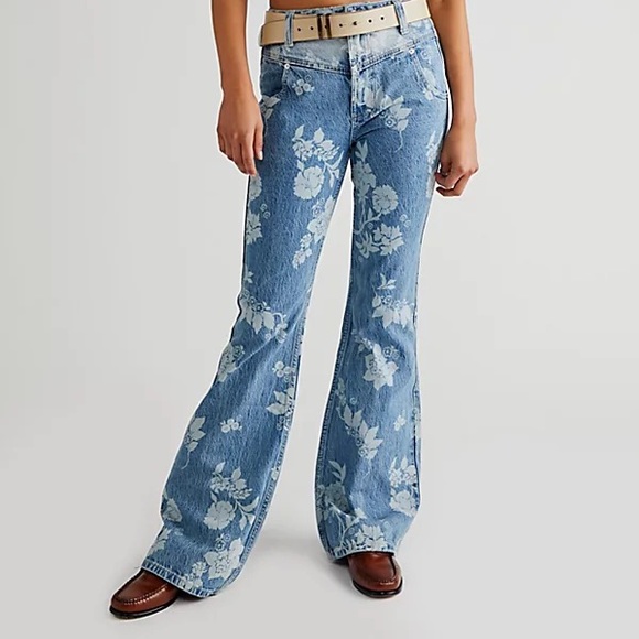 Free People Denim - NEW Free People Naomi Floral Print Flares 27